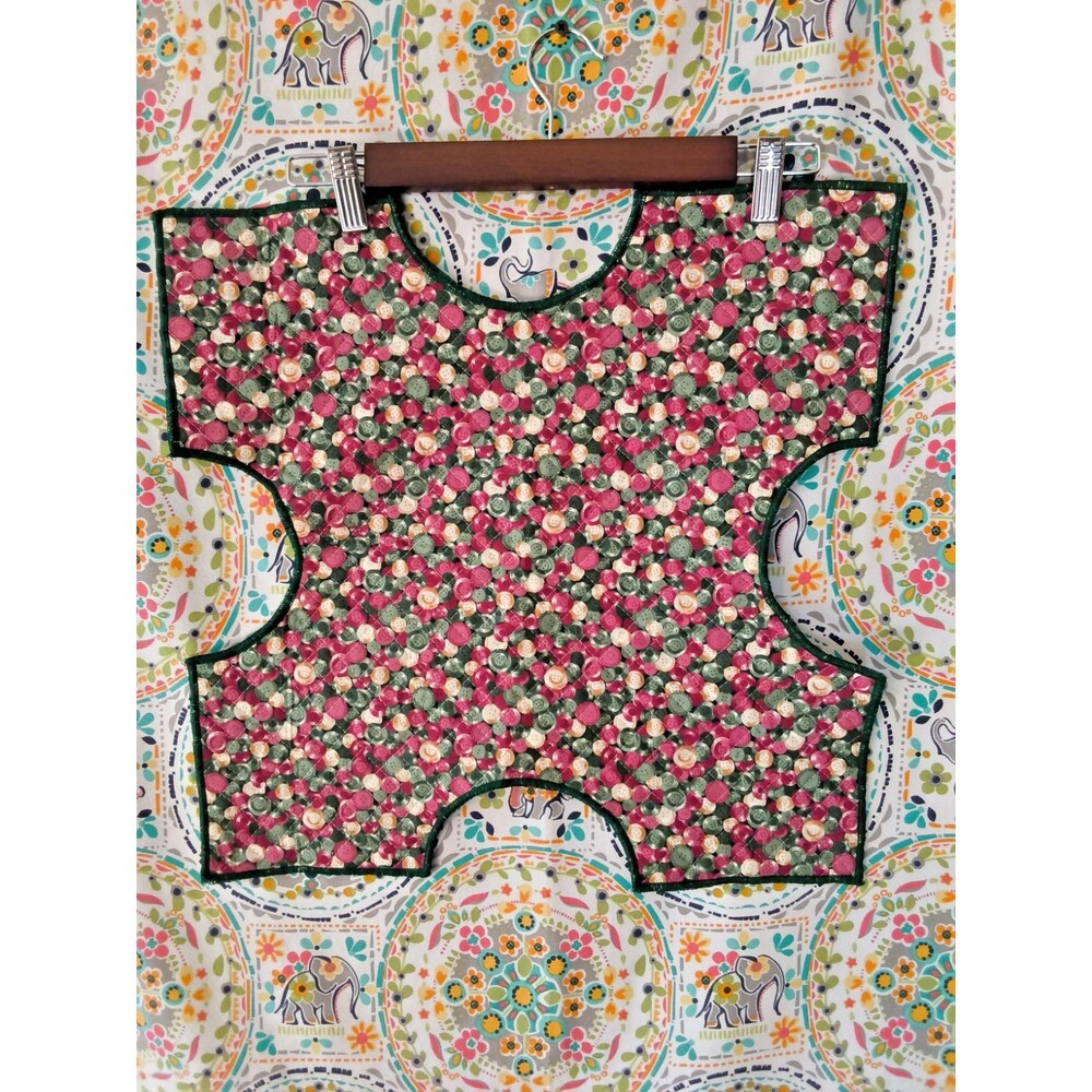 Vintage Handmade Quilted Bread Basket Cloth Bun Warmer Christmas Buttons Kitschy